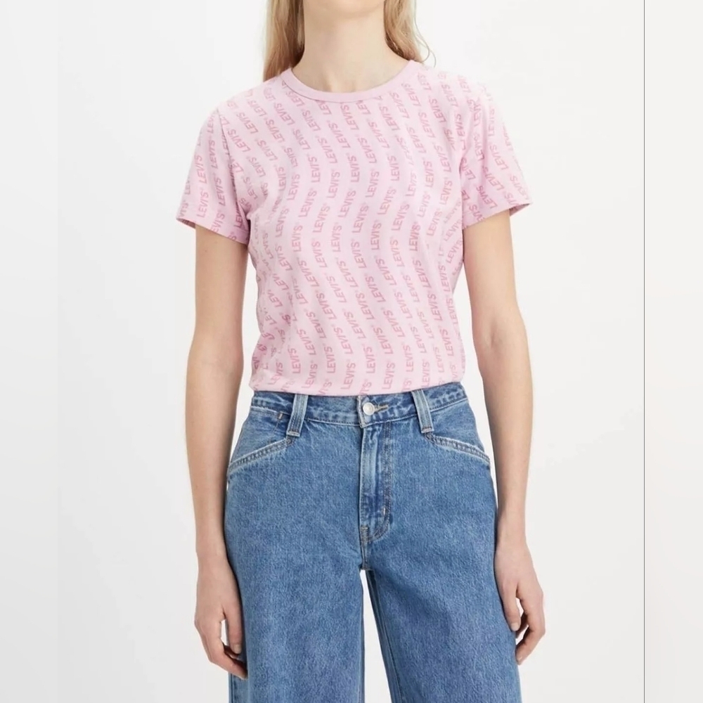 Levi's Women's Graphic Rickie Tee size XL